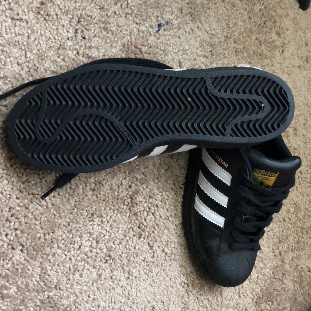 Adidas - Picture 2 of 3